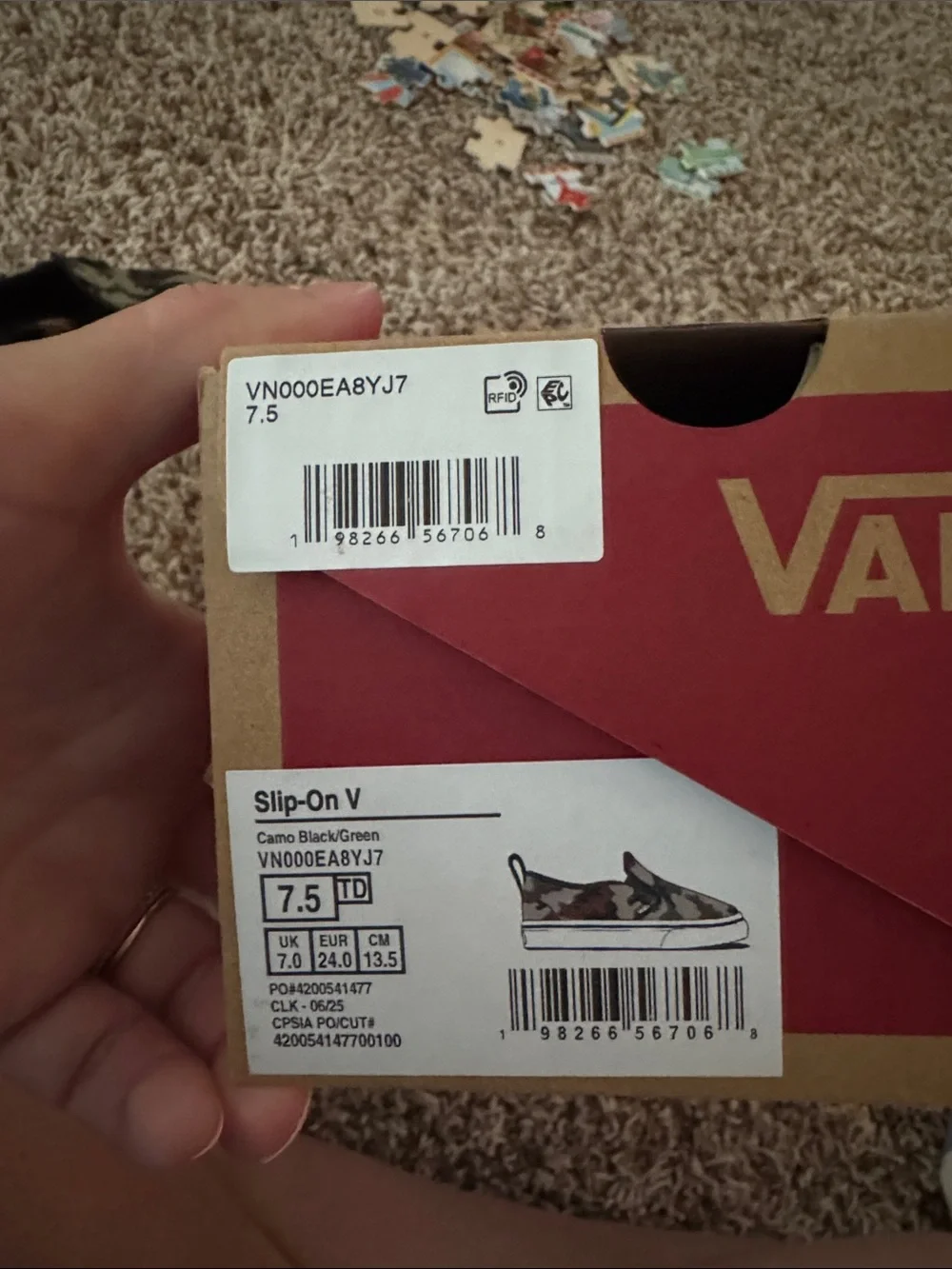 NWT! Vans Kids Slip-On Sneakers in Green Camo